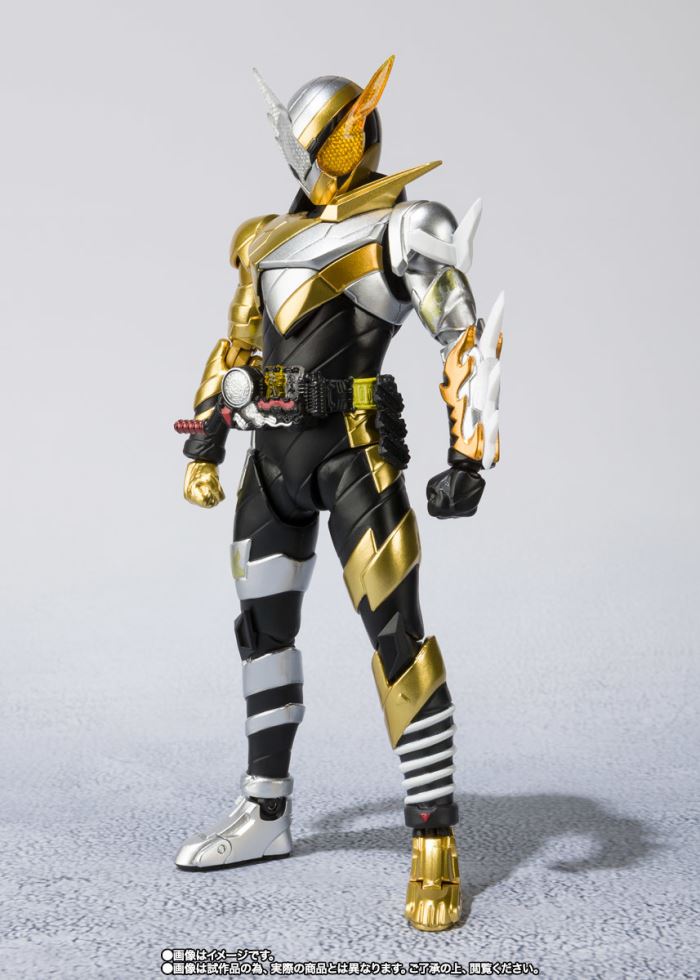 SHFiguarts Kamen Rider BUILD (Rabbit to Dragon Form) NEW YEAR EDITION