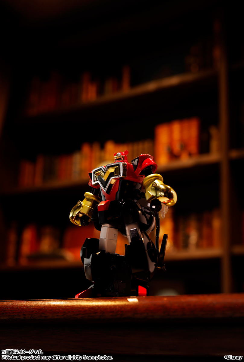 Super alloy super-shaped Mickey Mouse by Okawara Kunio