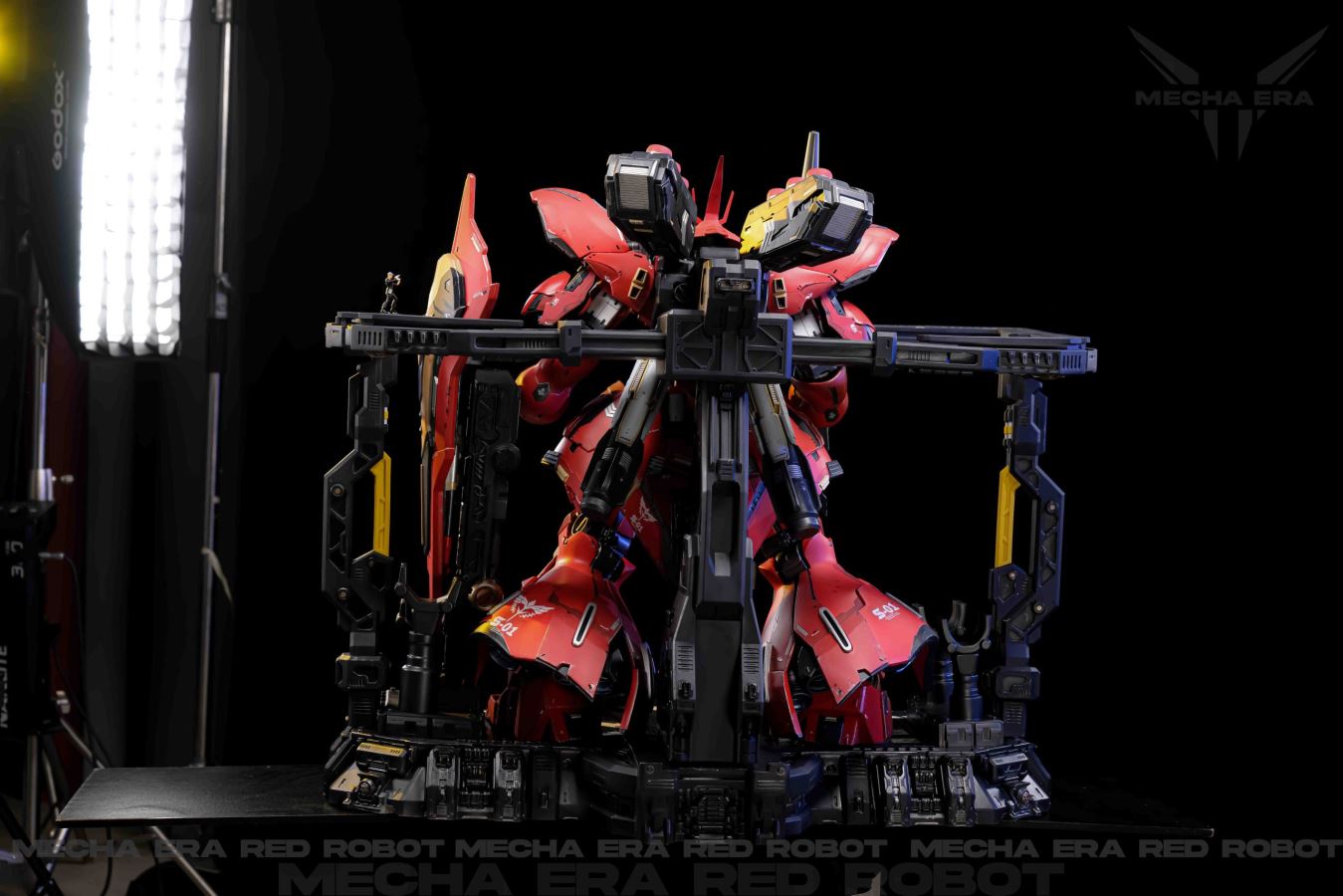Counterattack Sazabi - Mobile Suit Gundam