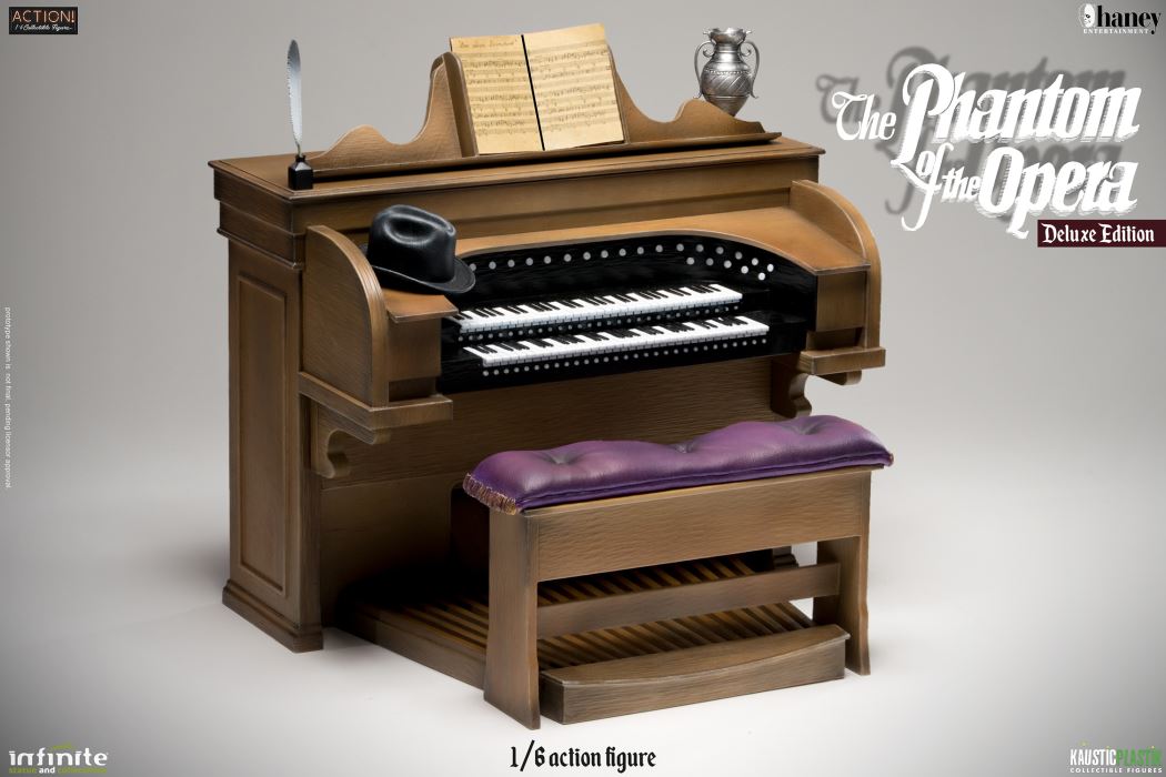 LON CHANEY AS PHANTOM OF THE OPERA