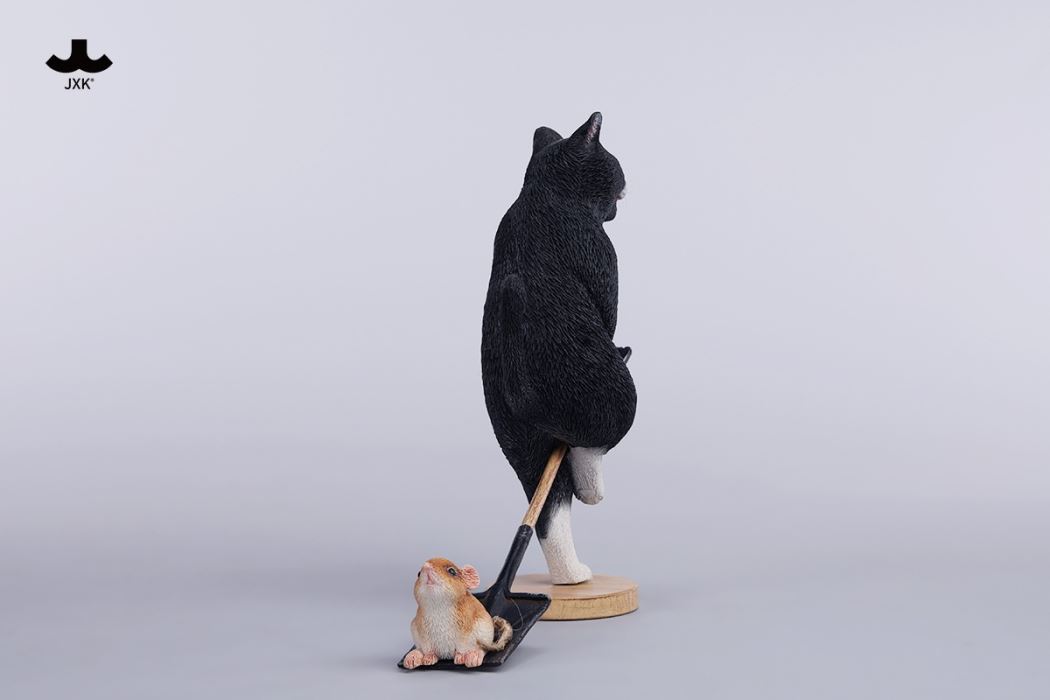 Folded Eared Cat Figurine V2 1/6
