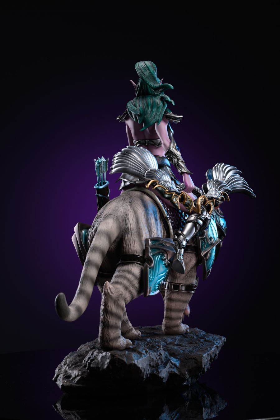 Night Elf Huntress - World of Warcraft