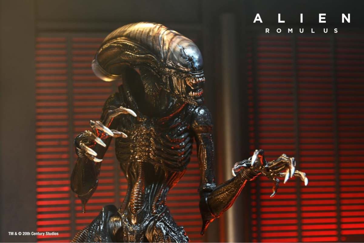 Alien: Romulus Ultimate Scorched Xenomorph
