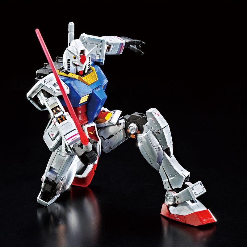 MG 1/100 RX-78-2 GUNDAM Ver.3.0 [TITANIUM FINISH]