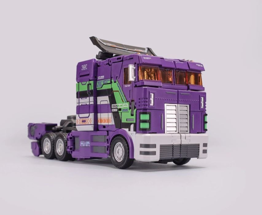 UITRA MAXMAS Optimus Prime - Transformers