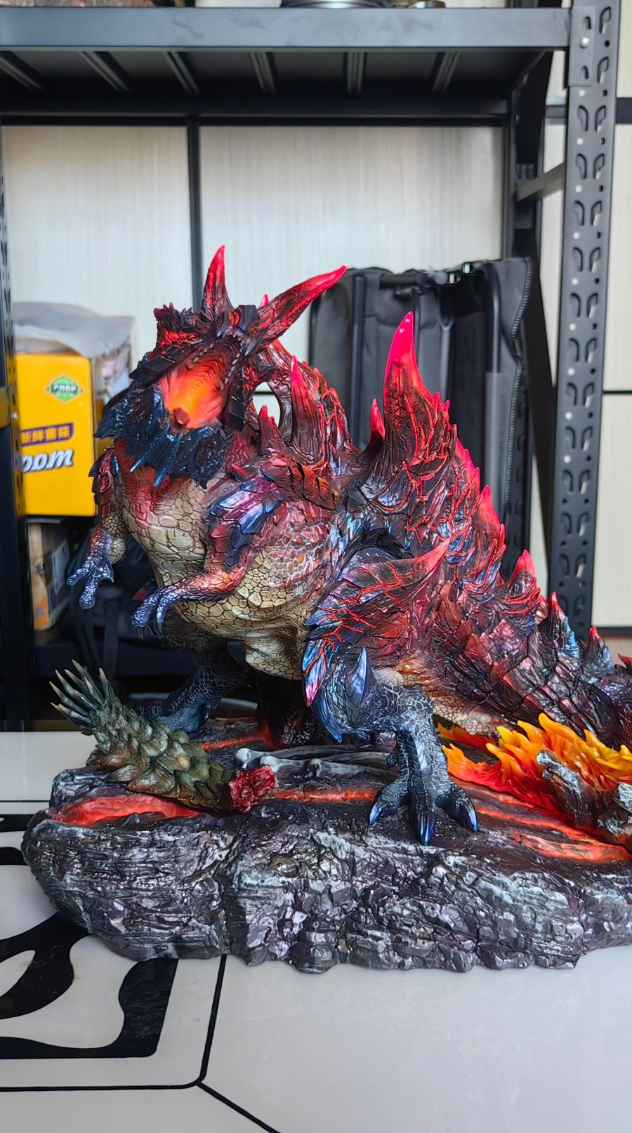 Glavenus & Acidic Glavenus - MonsterHunter