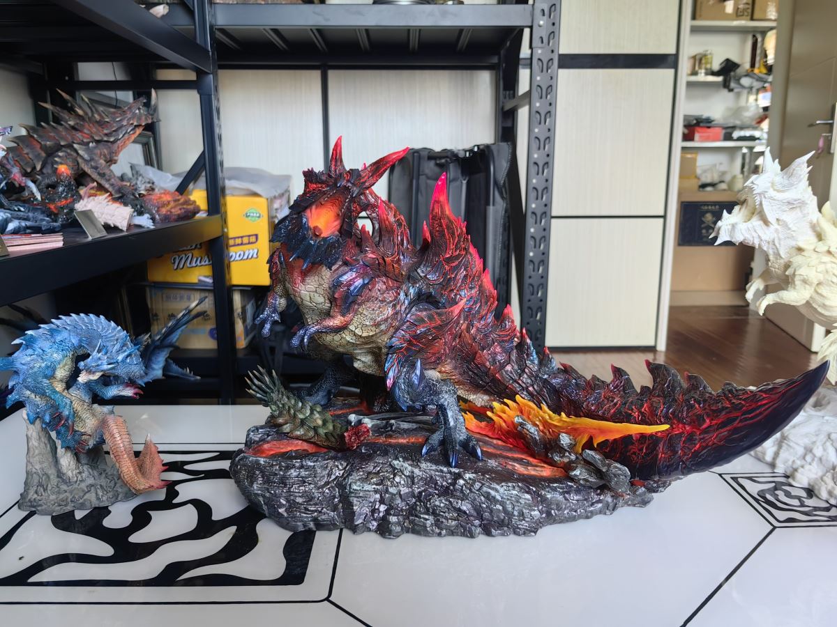 Glavenus & Acidic Glavenus - MonsterHunter