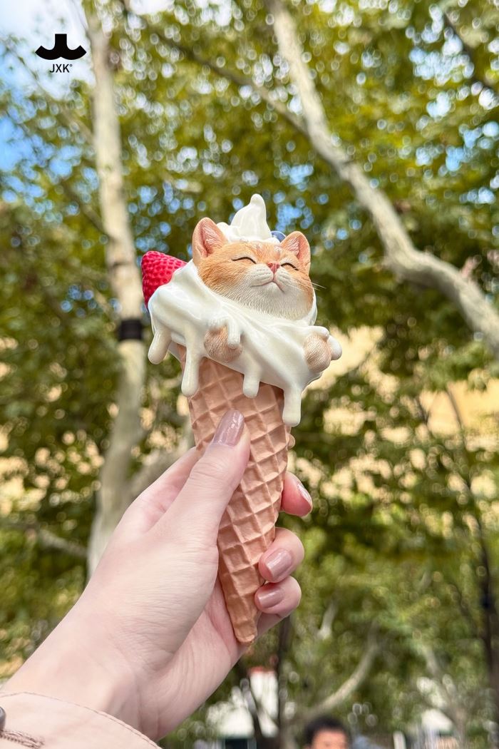 Kitty Cone Figurine