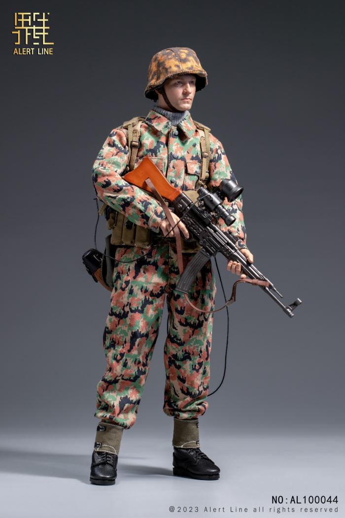 World War II German Waffen SS Soldier 1/6