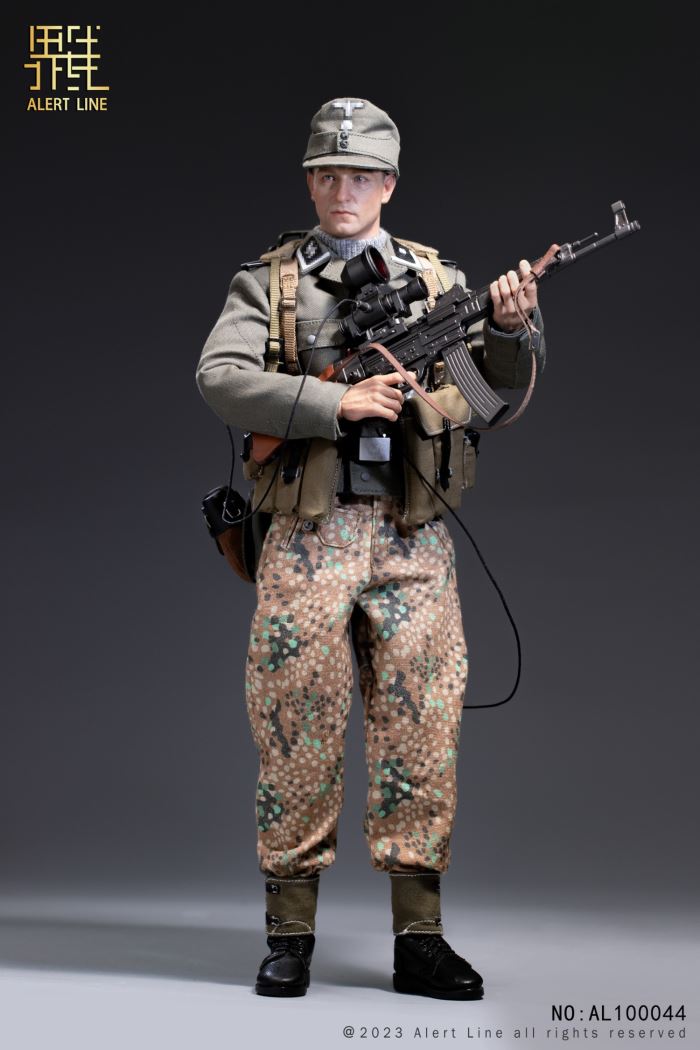 World War II German Waffen SS Soldier 1/6