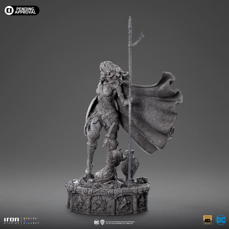 WONDER WOMAN UNLEASHED (MARBLE EDITION)