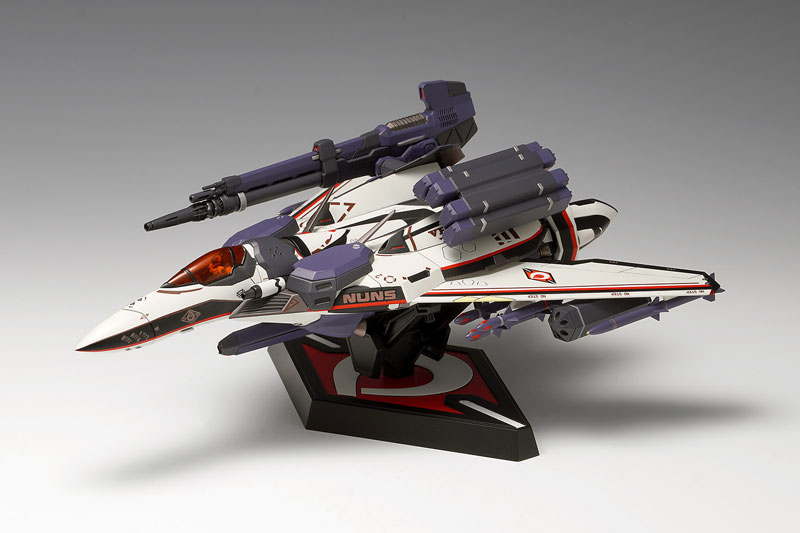 Macross Frontier VF-171EX Armed Nightmare Plus [Alto Custom] 1/72