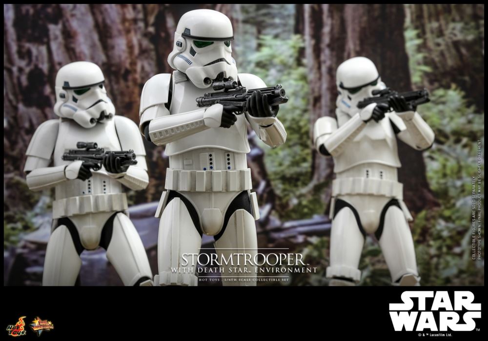 STORMTROOPER WITH DEATH STARTM - STAR WARS