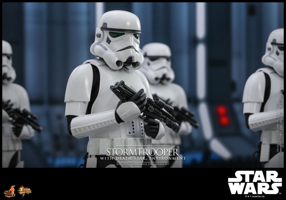 STORMTROOPER WITH DEATH STARTM - STAR WARS