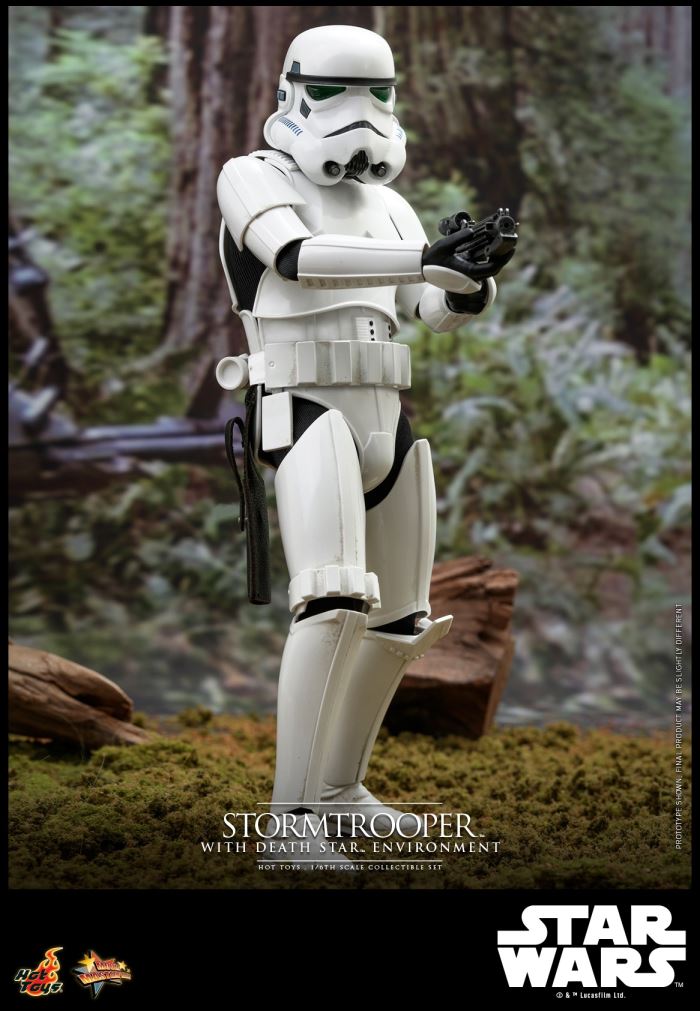 STORMTROOPER WITH DEATH STARTM - STAR WARS