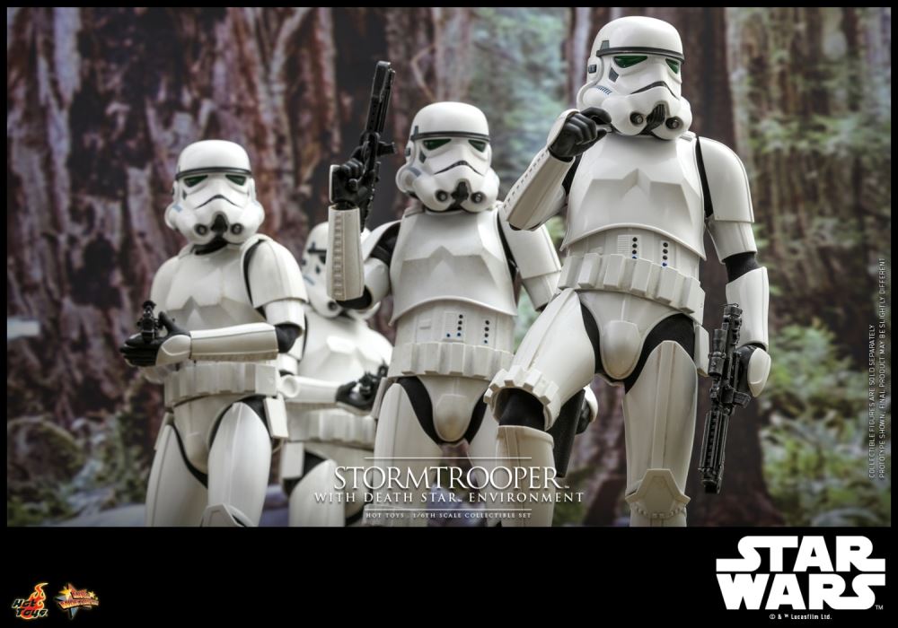 STORMTROOPER WITH DEATH STARTM - STAR WARS