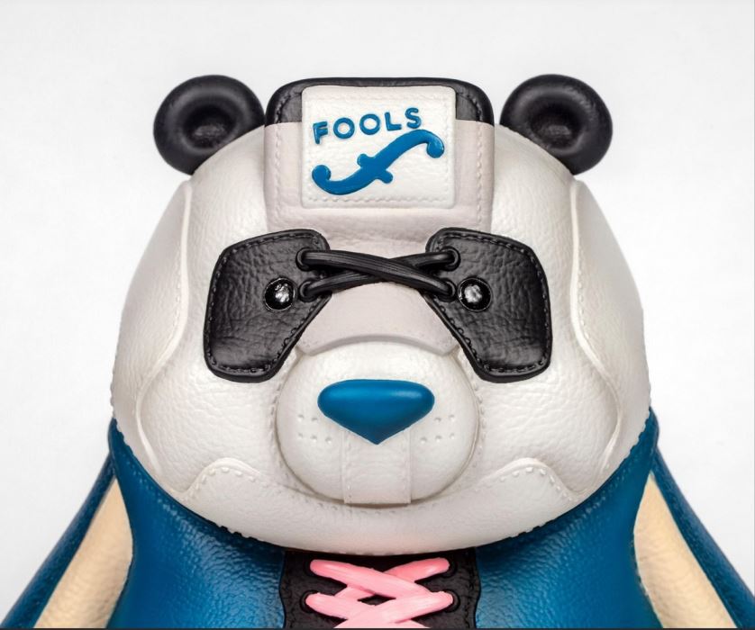 PANDA NAVY Trendy vs. Fool's Blue Panda