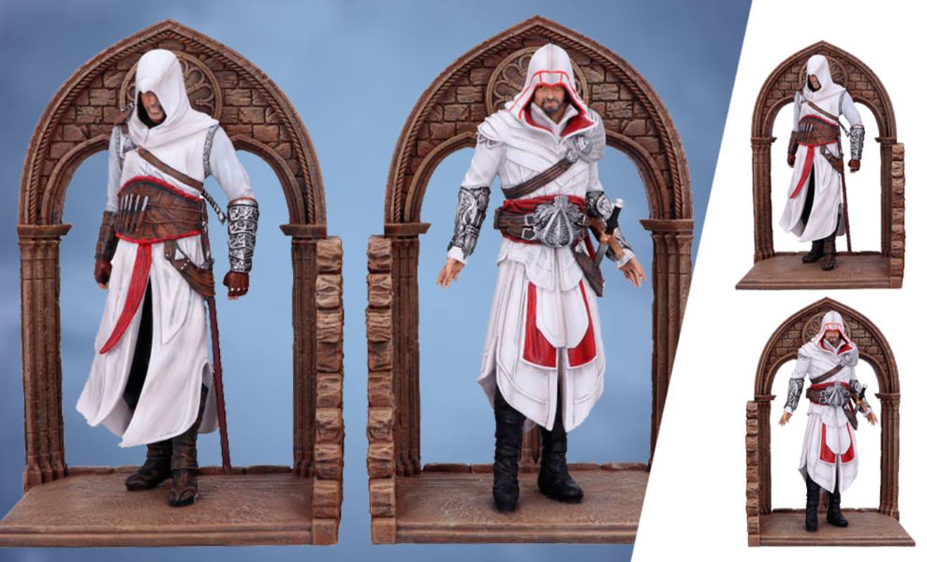 ALTAIR AND EZIO BOOKENDS
