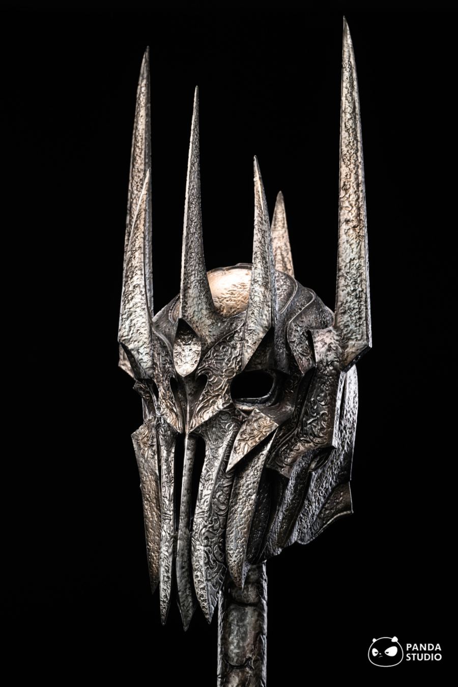 Helmet of Sauron - The Lord of the Rings 1/1
