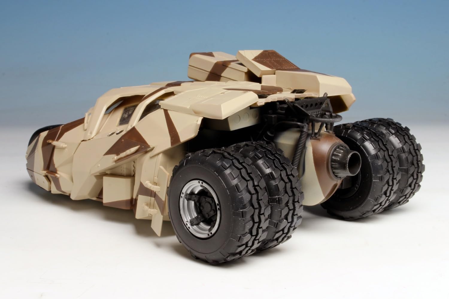 Platts Moebius Model Dark Knight Trilogy Armed Tumbler w/Bane 1/25