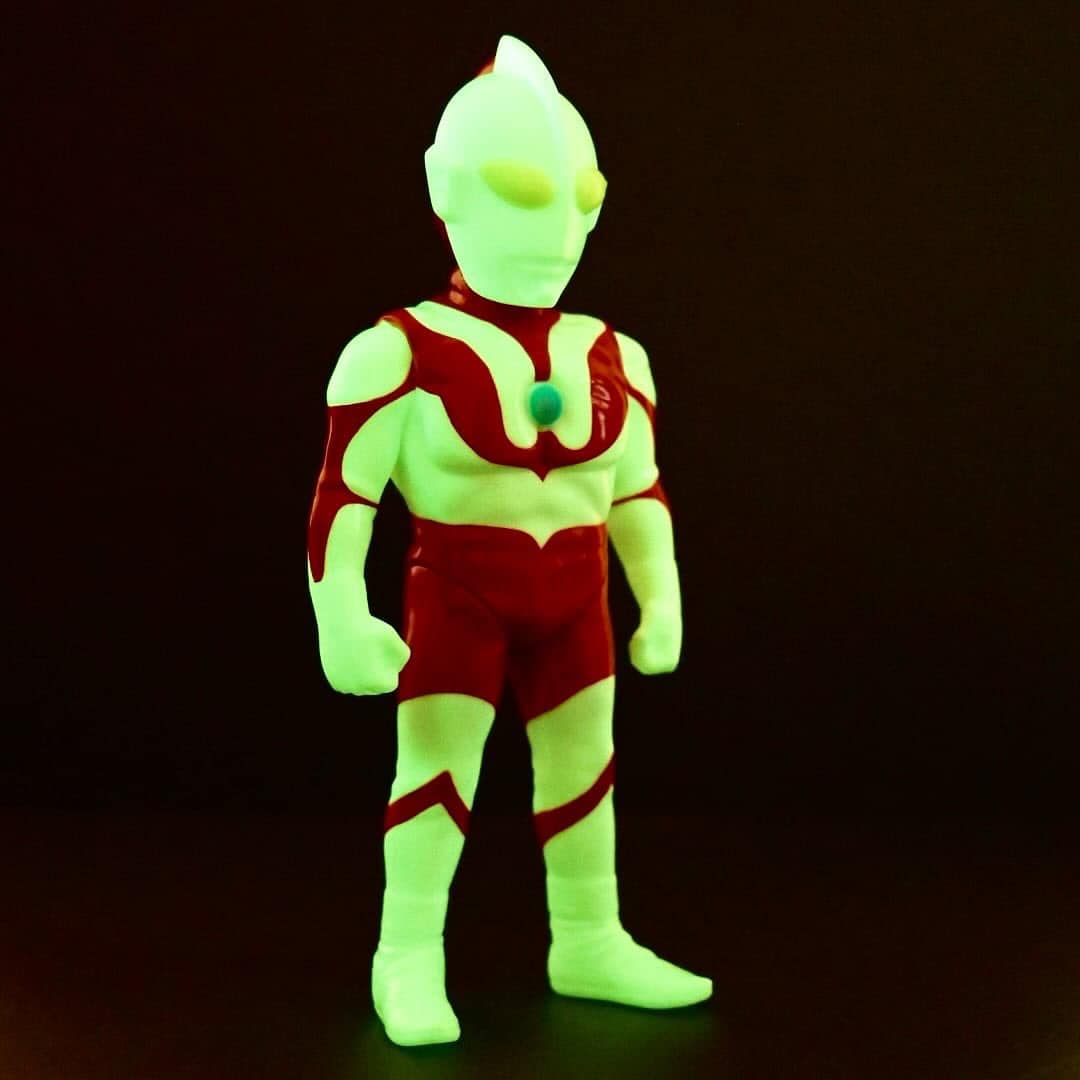 ULTRAMAN C-TYPE GID Version
