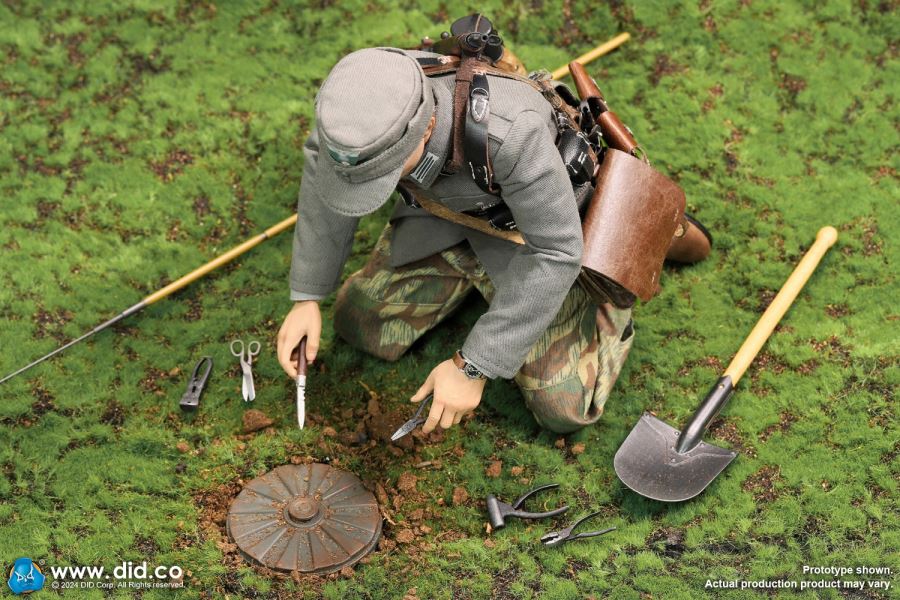 German Wehrmacht Mine Detector Private Jurgen Neumann 1/6