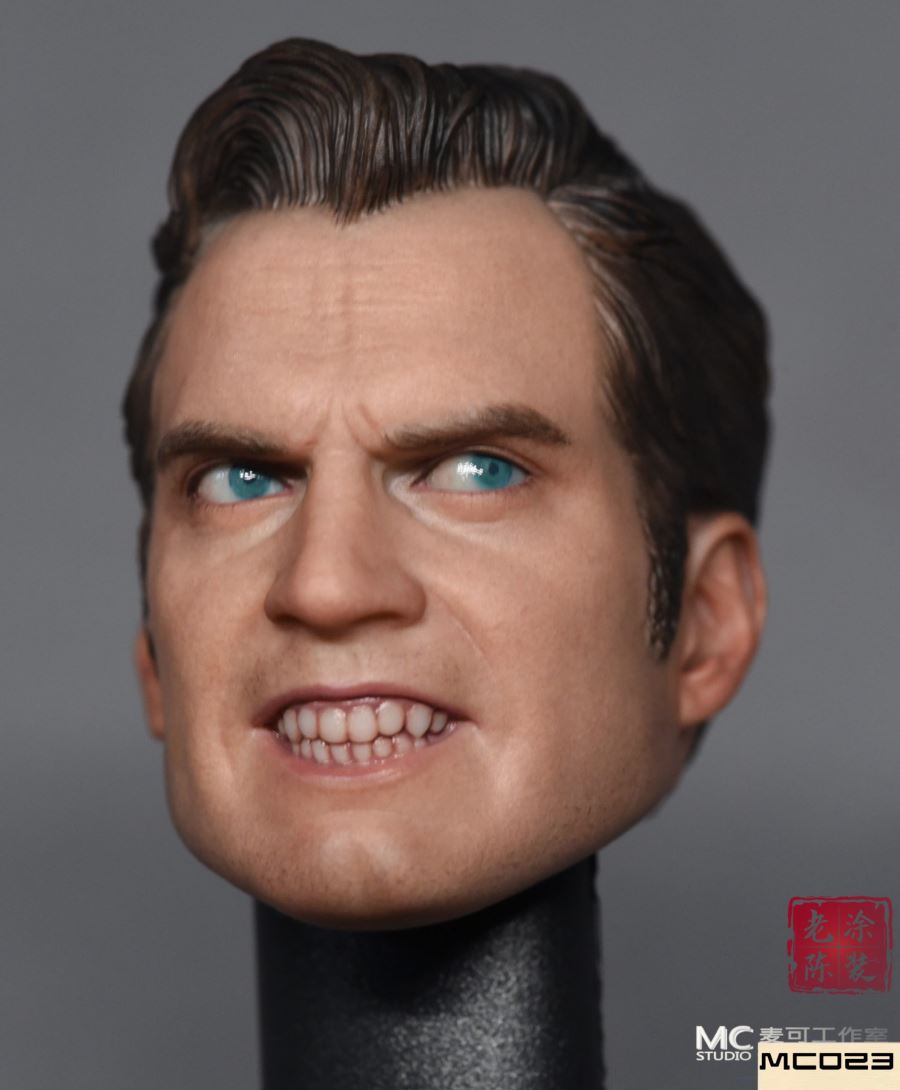DC Action figure head sculpture Henry Cavill Superman