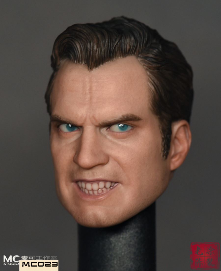 DC Action figure head sculpture Henry Cavill Superman