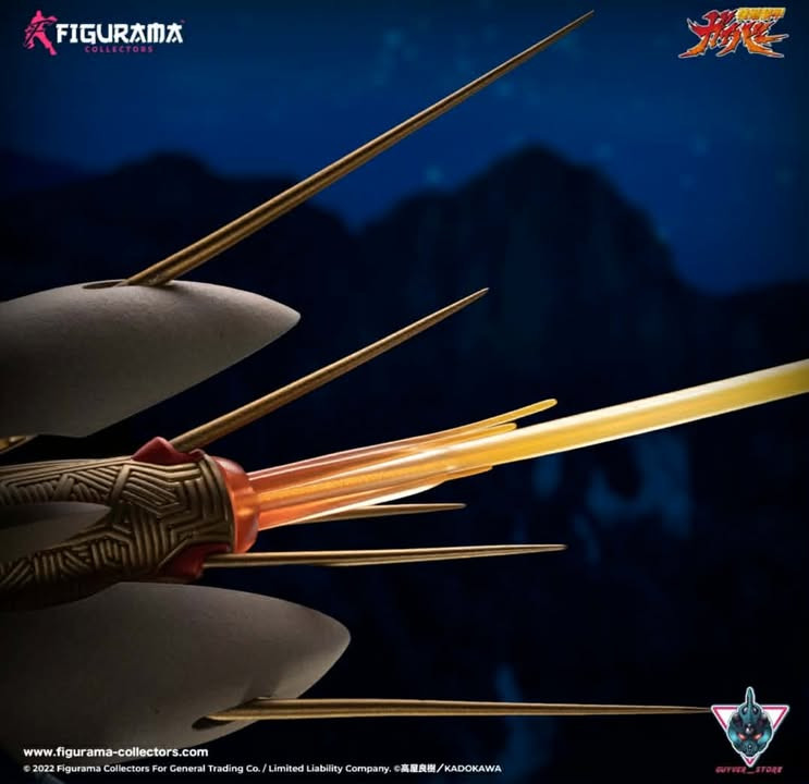 Guyver Store X Figurama Collectable 1:6 Guyver 1 vs Guyot with LED
