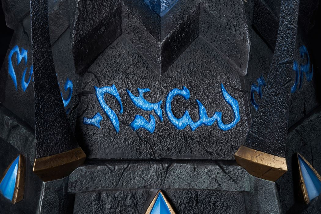 Frostmourne Sword Ice Pedestal