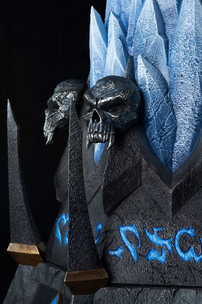 Frostmourne Sword Ice Pedestal
