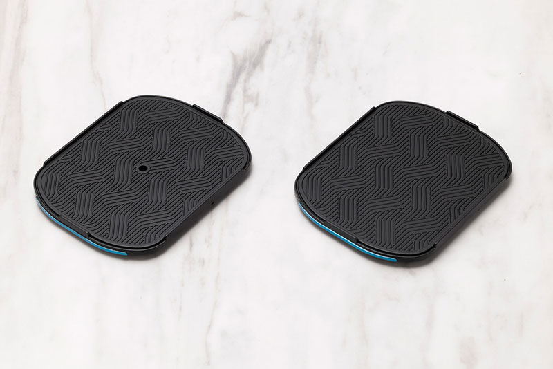 PUDU GRANDE SCALE BellaBot Plastic Model