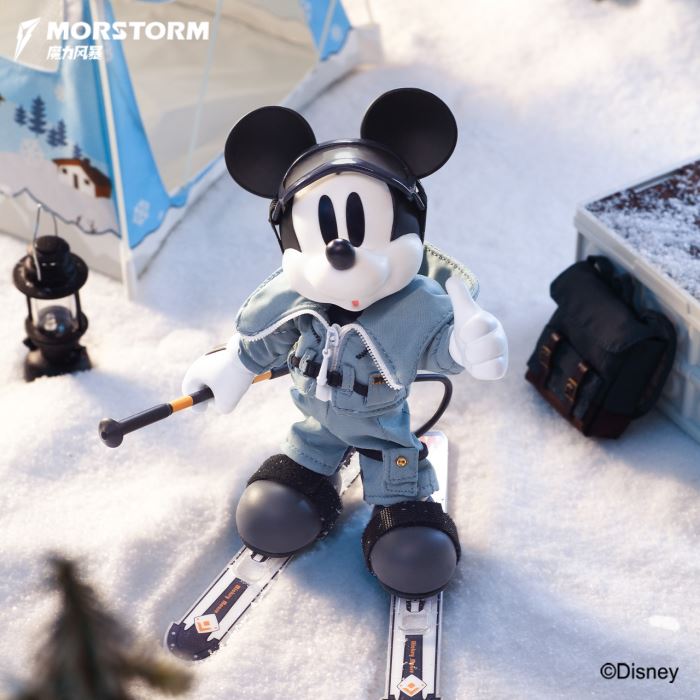 Ski Club Mickey / Minnie / Goofy / Daisy / Donald Duck