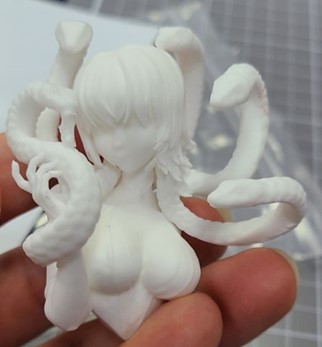 Euryale of Dusk (figure)