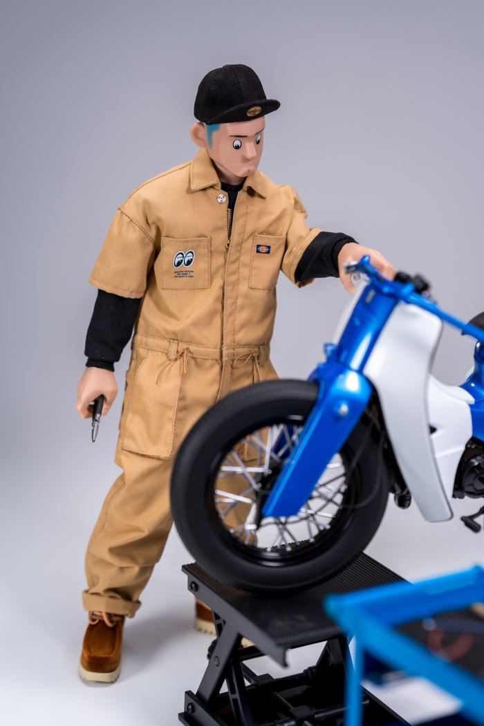 Fashionable doll set TRC mechanical