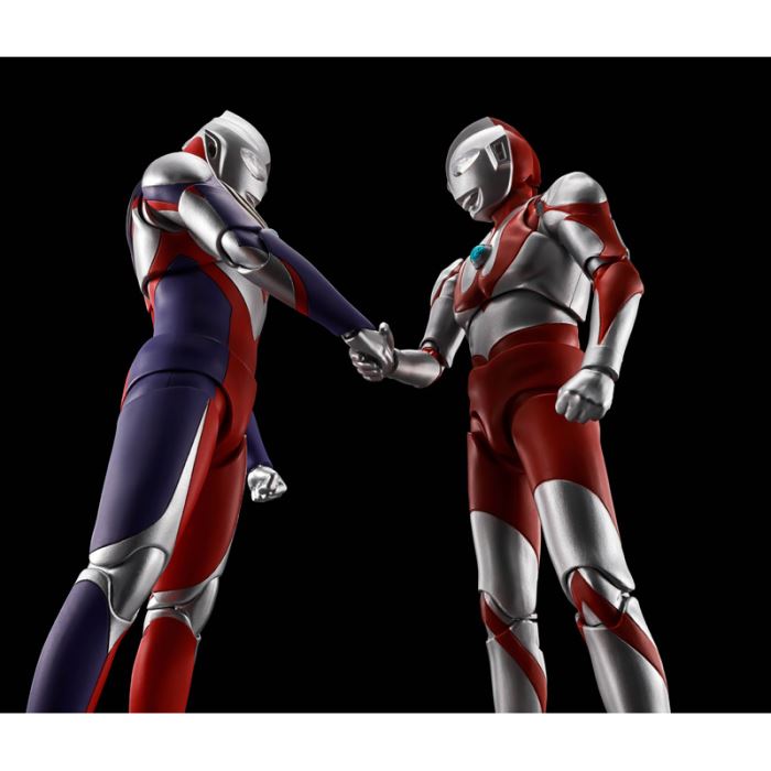 SHFiguarts (Shinkocchou Seihou) Ultraman Tiga Multi-Type -Star of Ultra Edition-