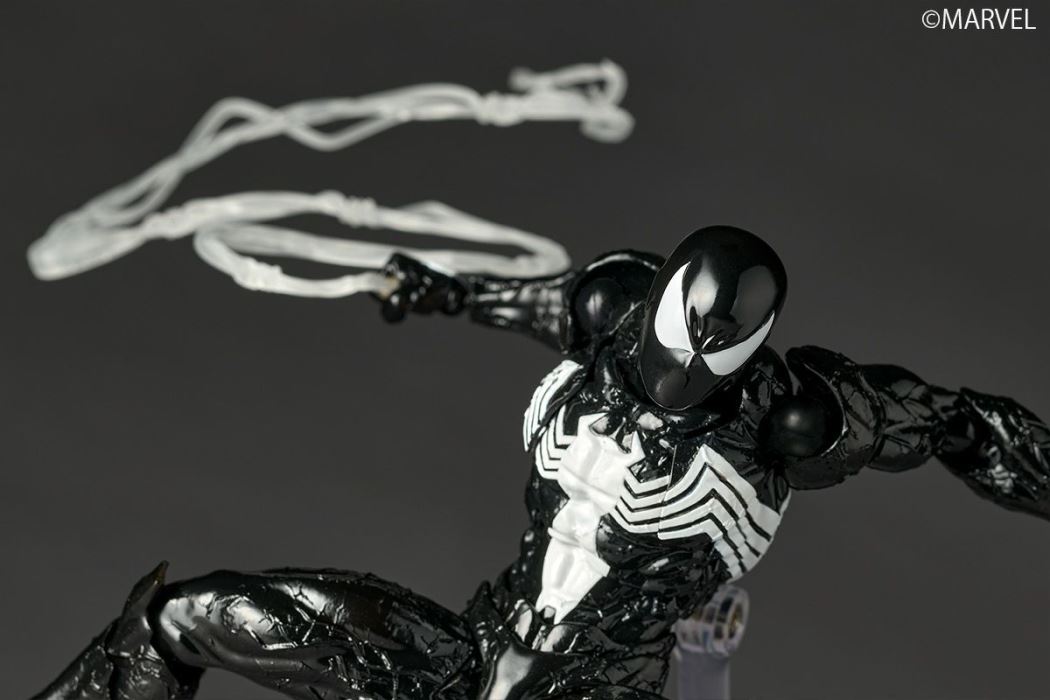 Revoltech Amazing Yamaguchi Symbiote Spider-Man