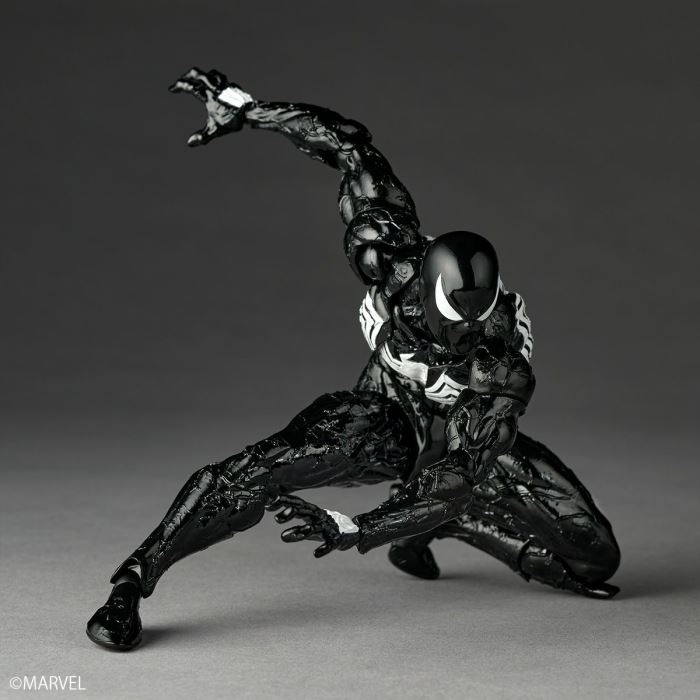 Revoltech Amazing Yamaguchi Symbiote Spider-Man