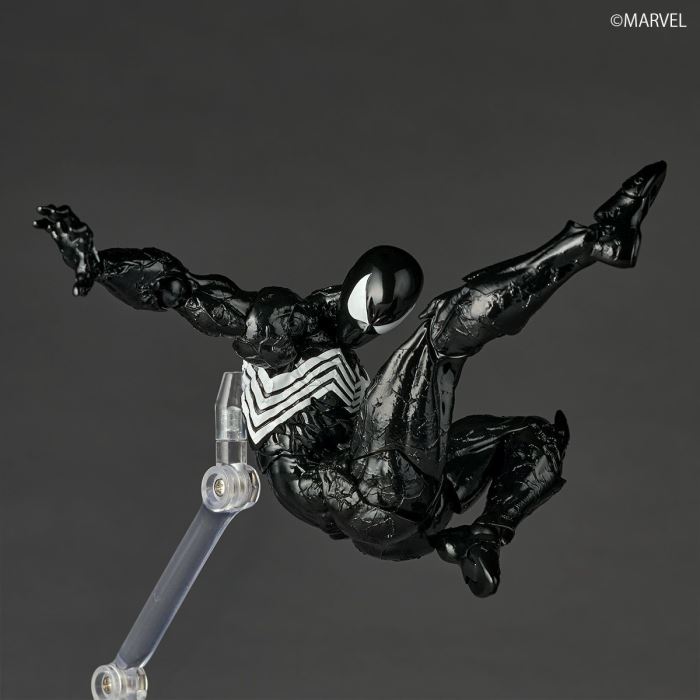 Revoltech Amazing Yamaguchi Symbiote Spider-Man