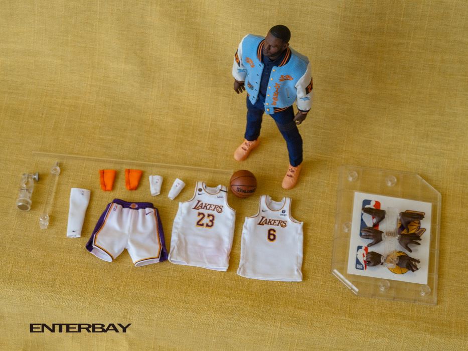 LeBron James 1/9