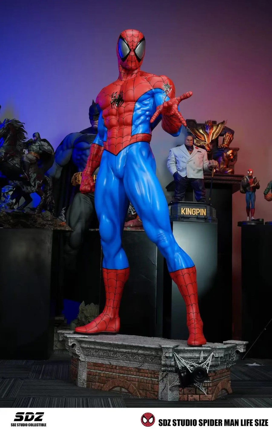 Spider-Man Comic Classic Life-Size