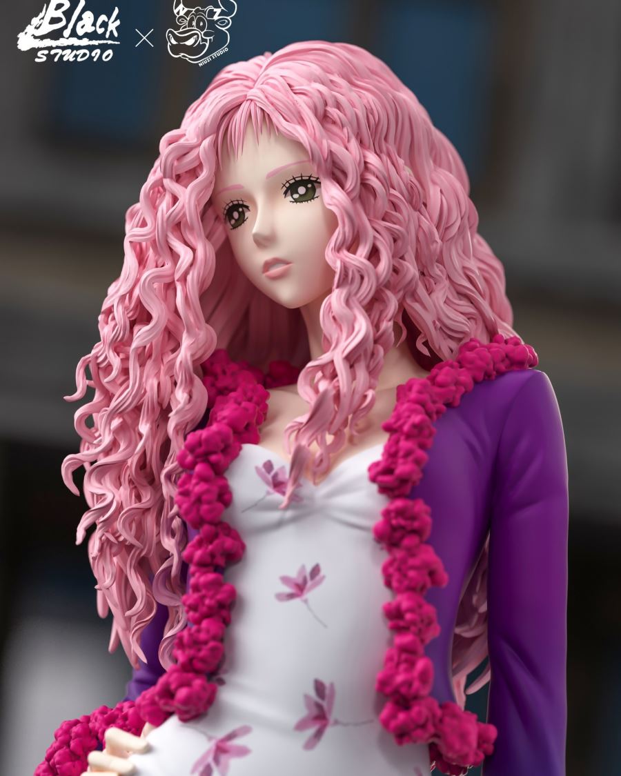 Layla Serizawa - NANA