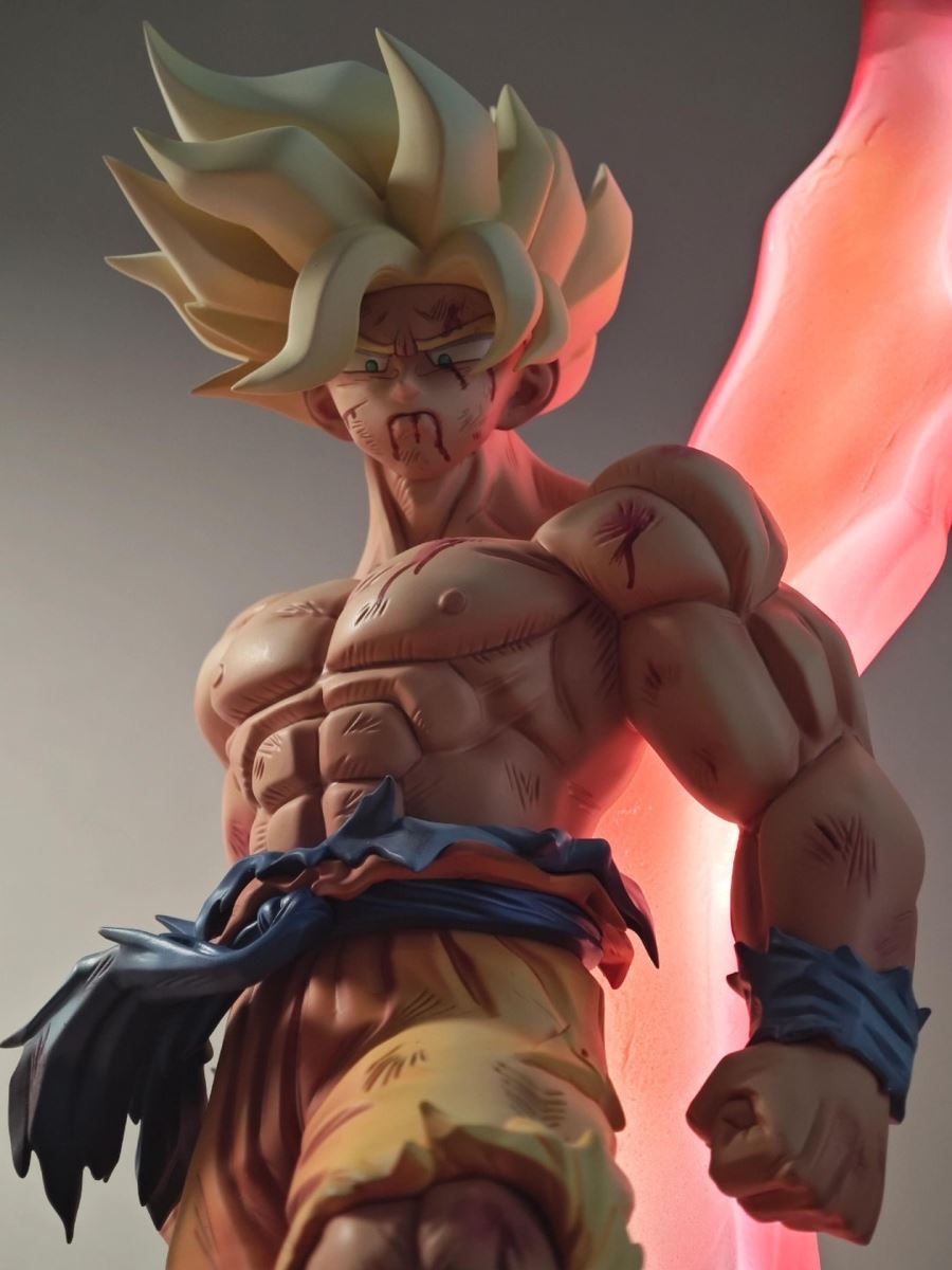 Super Saiyan Goku - Dragon Ball