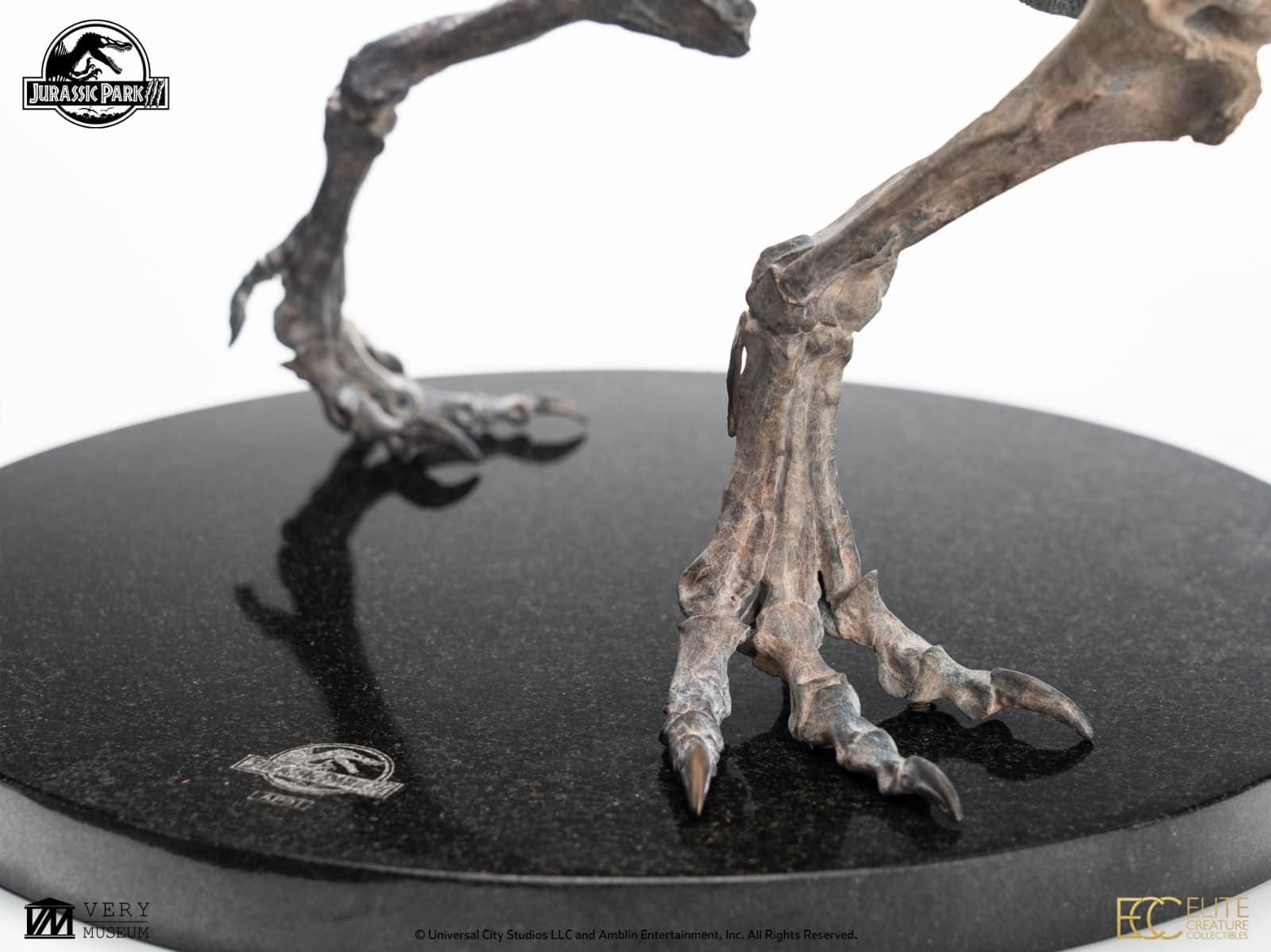 Bronze Spinosaurus Skeleton - Jurassic Park III 1/12