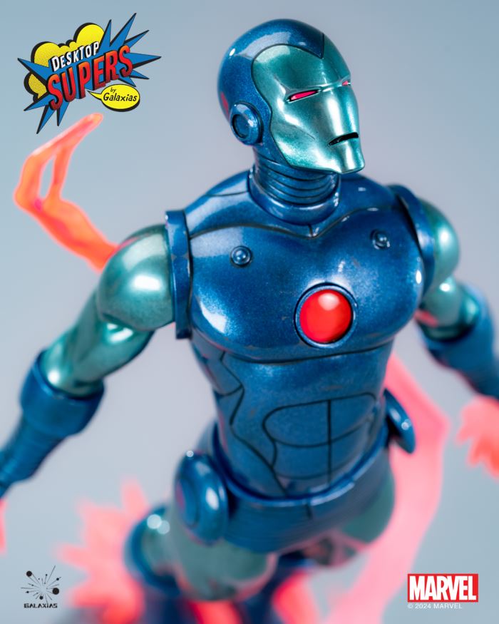 Marvel Desktop Supers Iron Man (Classic Edition & Stealth Edition) 1/8