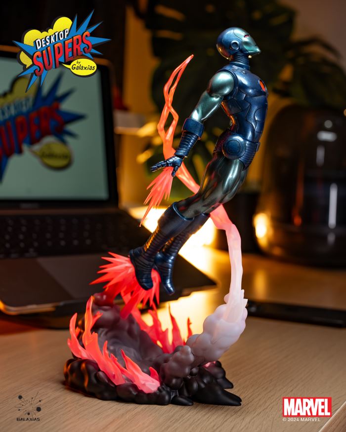 Marvel Desktop Supers Iron Man (Classic Edition & Stealth Edition) 1/8