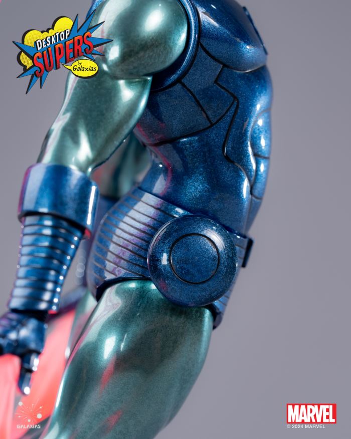 Marvel Desktop Supers Iron Man (Classic Edition & Stealth Edition) 1/8