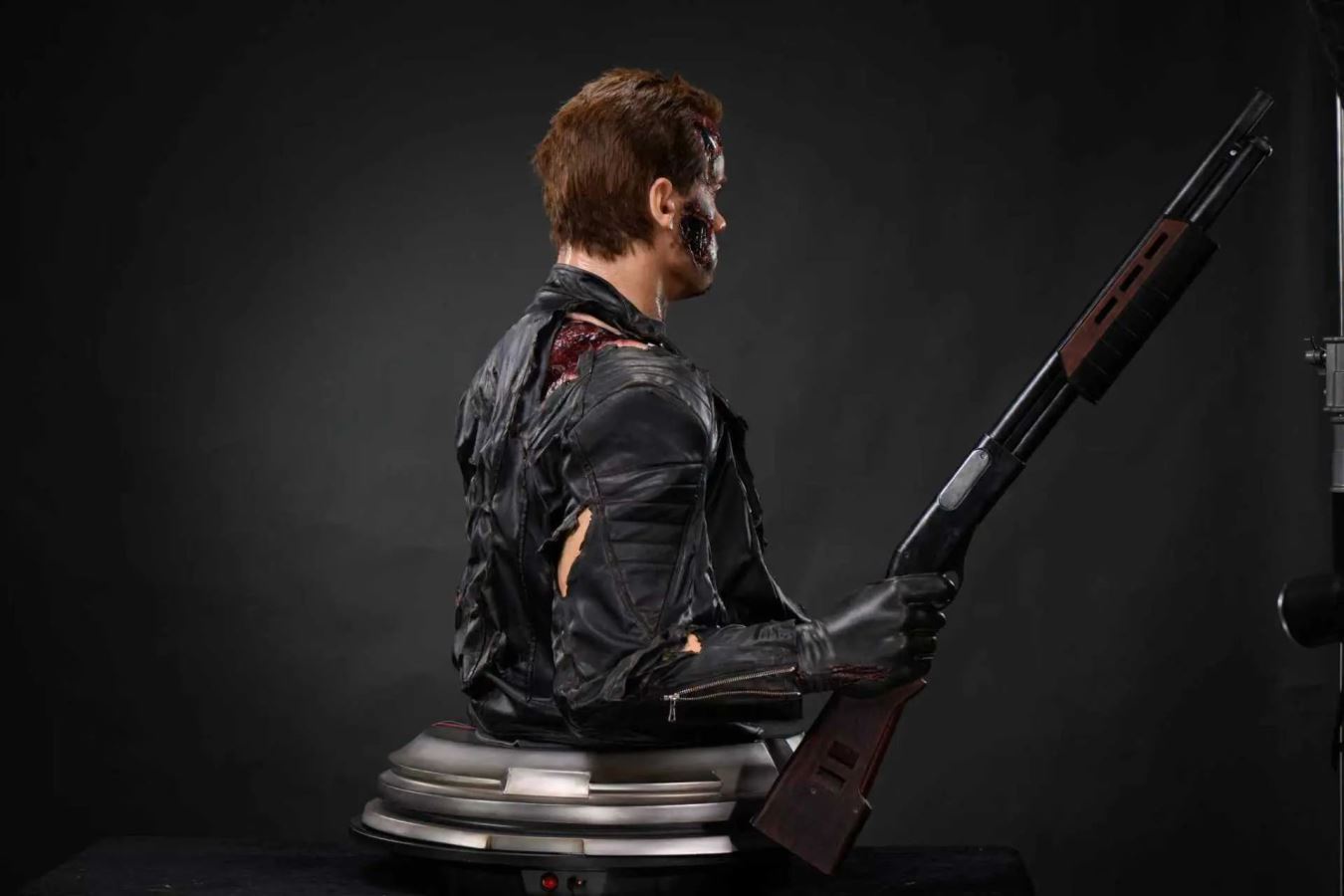 T-850 - Terminator 1/1 life size bust
