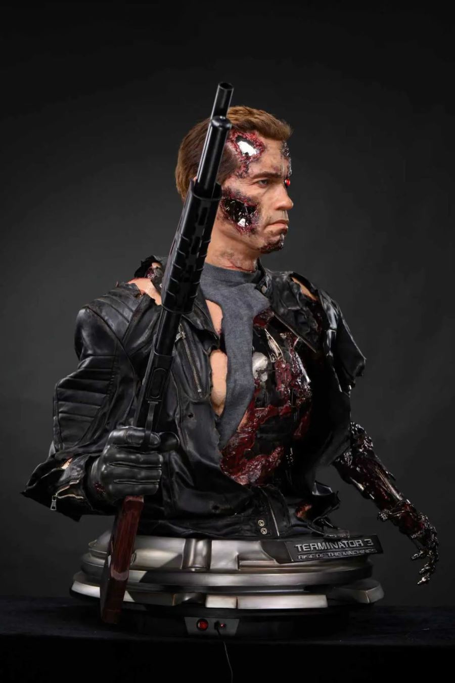 T-850 - Terminator 1/1 life size bust