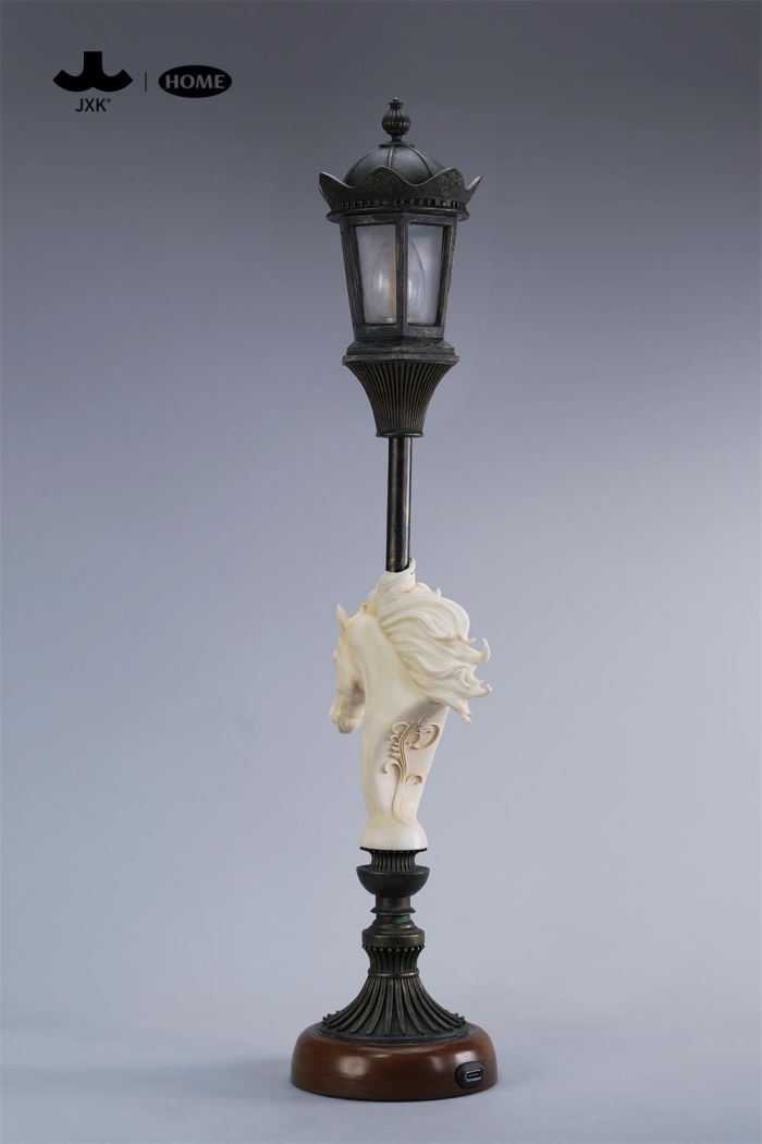 Horse Head Lamp
